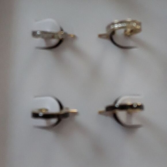 NIB Summer & Rose Set of Huggie Hoop Earrings - Picture 4 of 7